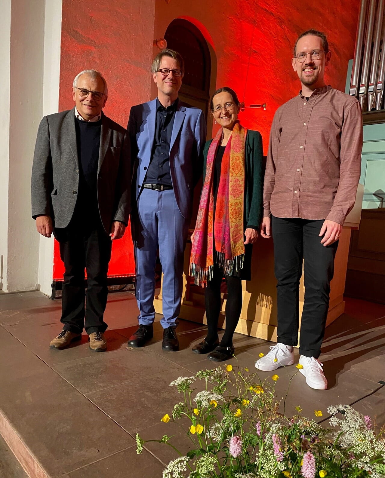 Peter-Thomas Stuberg, Schriftsteller Jan Wagner, Leiterin der Erwachsenenbildung Heike Dreisbach und Kreiskantor Peter Scholl (v.l.).